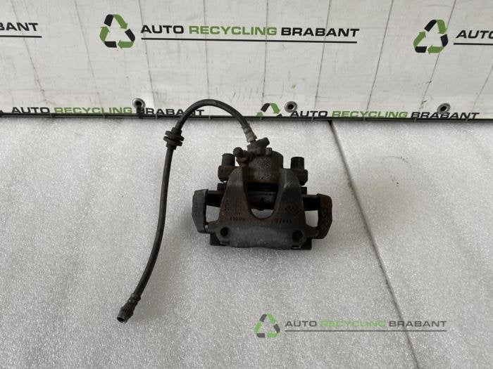 Etrier de frein (pince) avant droit d'un Dacia Logan, -, 3 mois de garantie, Utilisé, -