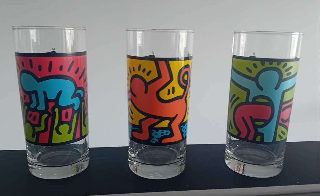 Keith Haring glazen., Ophalen
