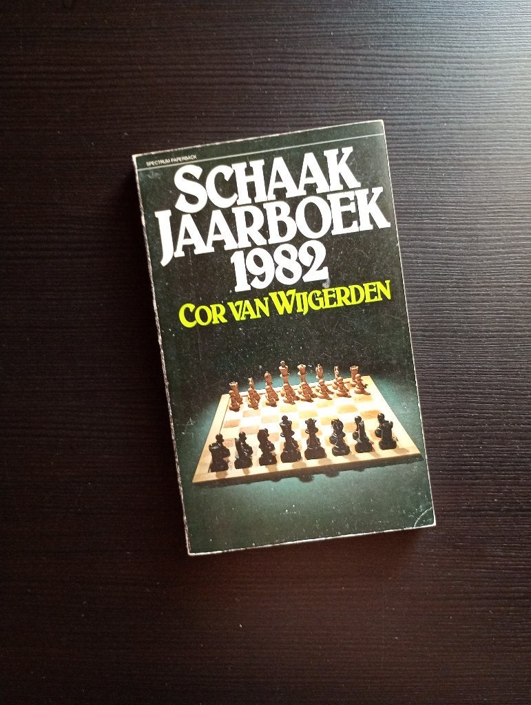 Schaakjaarboek 1982, Hobby & Loisirs créatifs, Sport cérébral & Puzzles, Enlèvement ou Envoi, Moins de 500 pièces, Comme neuf