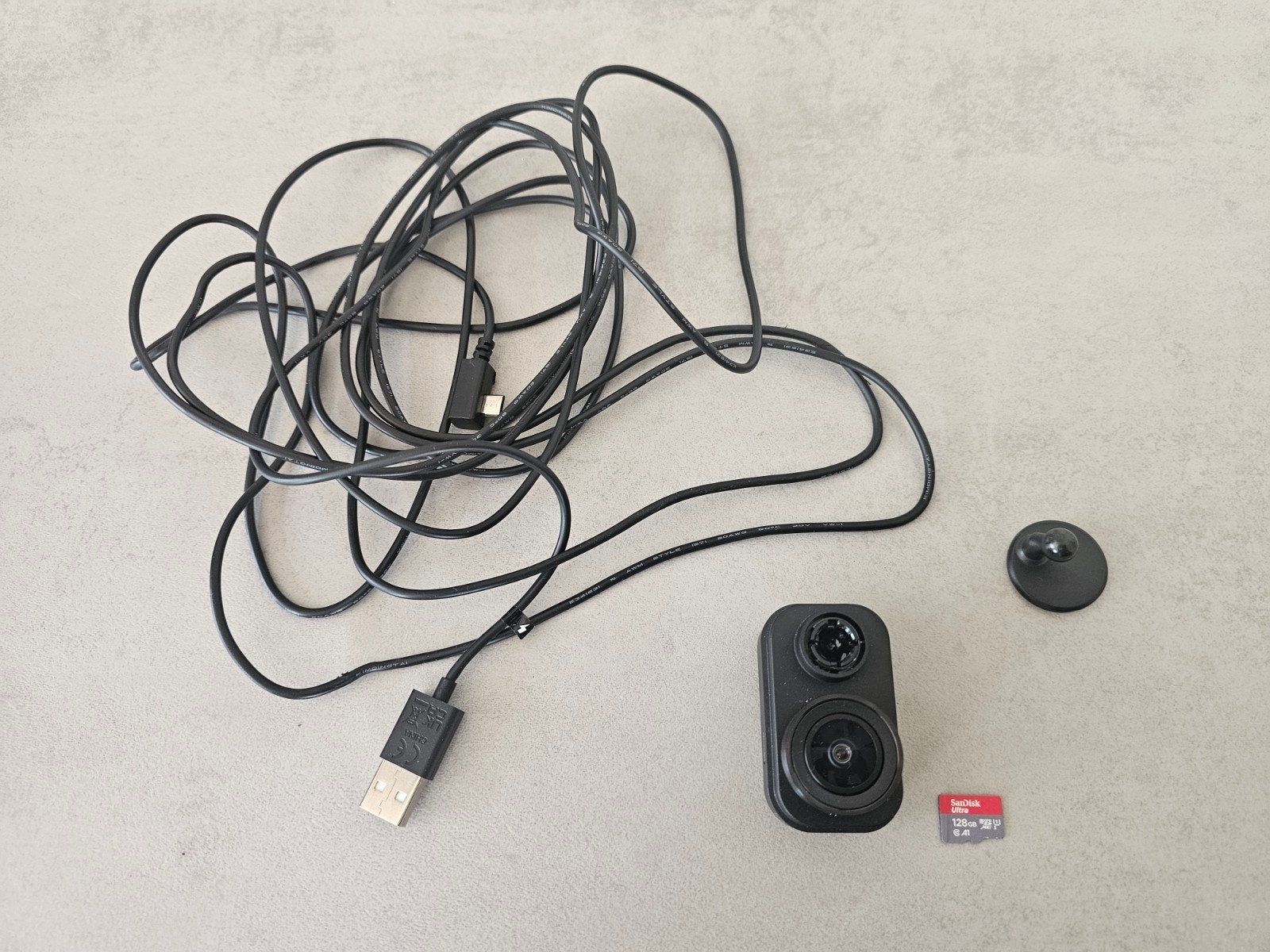 Garmin Dash Cam mini 2 128GB, Auto diversen, Dashcams, Ophalen of Verzenden, Zo goed als nieuw