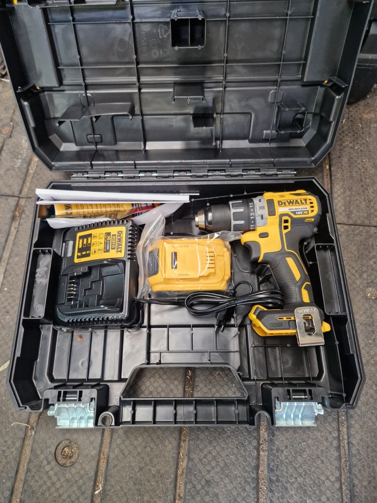 DeWalt DCD791, Enlèvement ou Envoi, Comme neuf, Foreuse et Perceuse