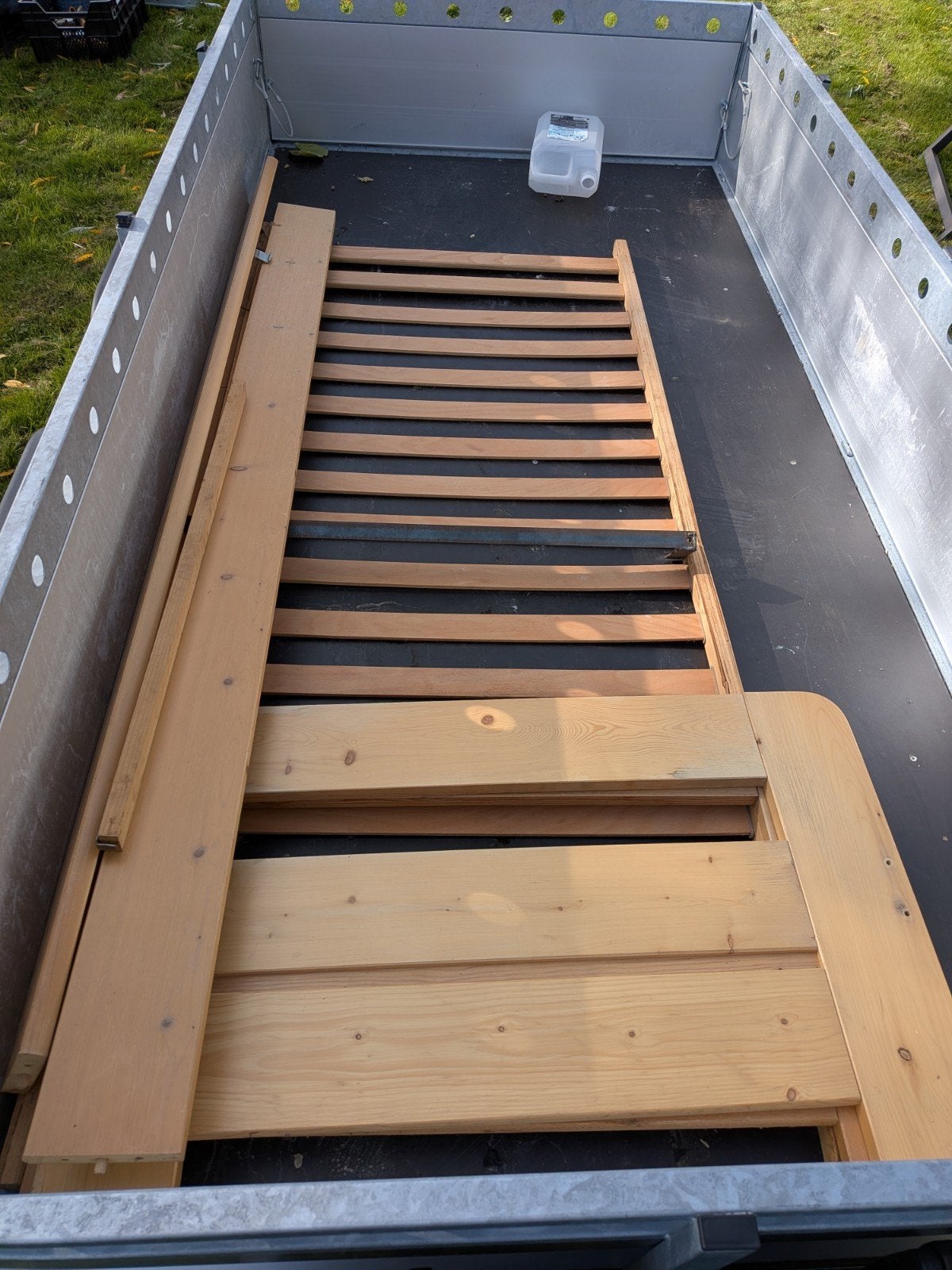 gratis 1 persoon bed en lattenbodem, Ophalen, Gebruikt, Hout