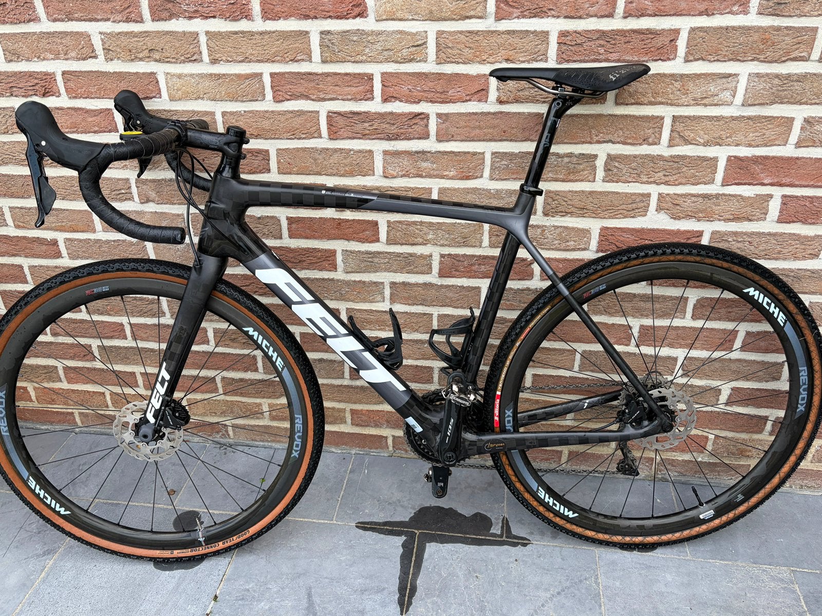 Gravelfiets te koop, Ophalen