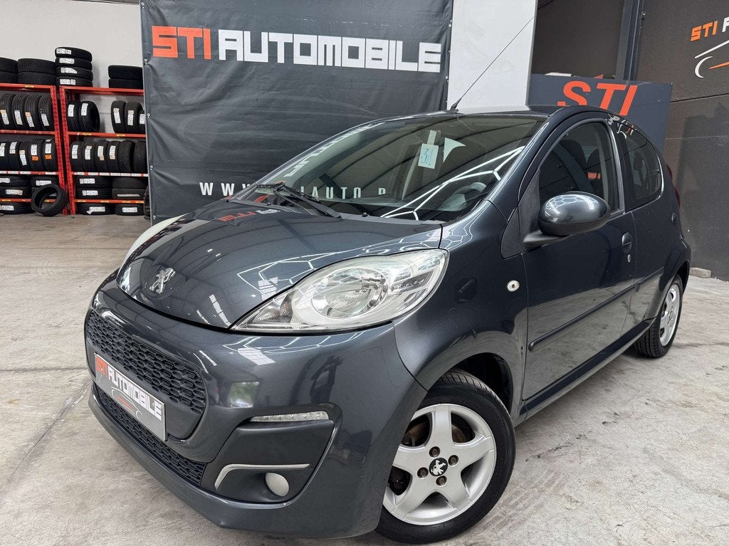 Peugeot 107 *GARANTIE 12 MOIS * (bj 2012), Auto's, Peugeot, Voorwielaandrijving, Stof, Zwart, 5 deurs