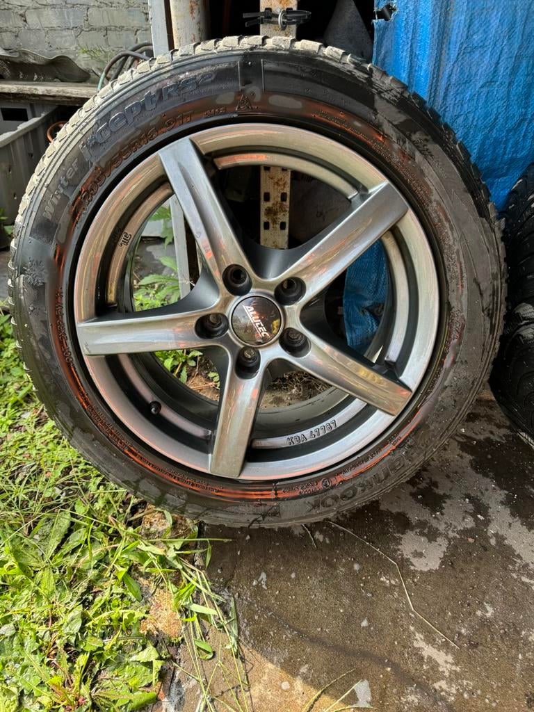 Jantes 16 Mercedes avec pneus neige, Enlèvement, Pneu(s)