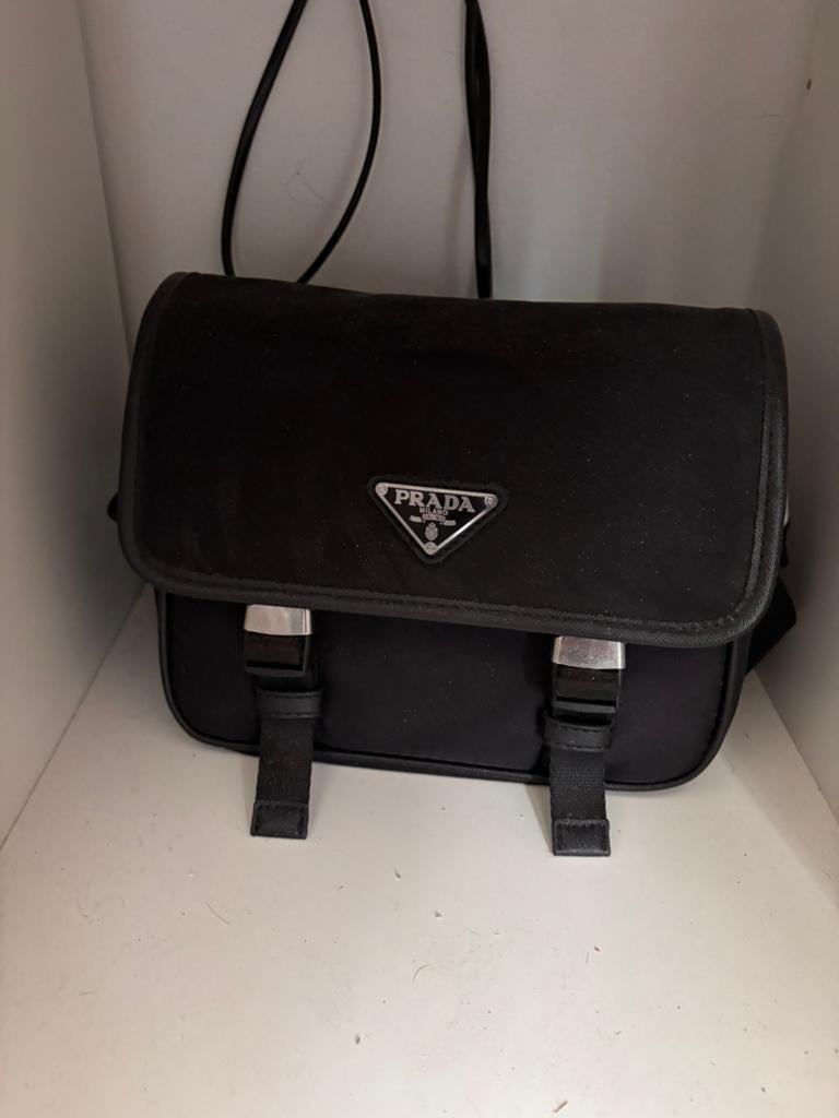 Prada menbeg, Handtassen en Accessoires, Tassen | Schoudertassen, Ophalen, Zo goed als nieuw