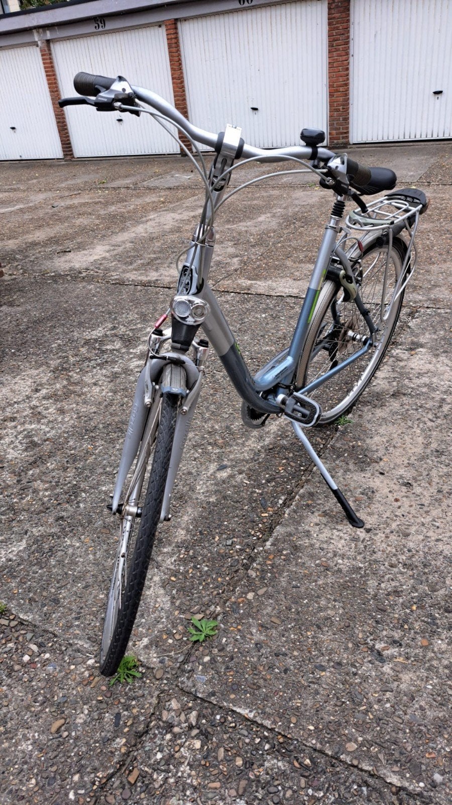 Zeer nette damesfiets Gazelle, Ophalen, Velgrem, (Extra) lage instap, Zo goed als nieuw