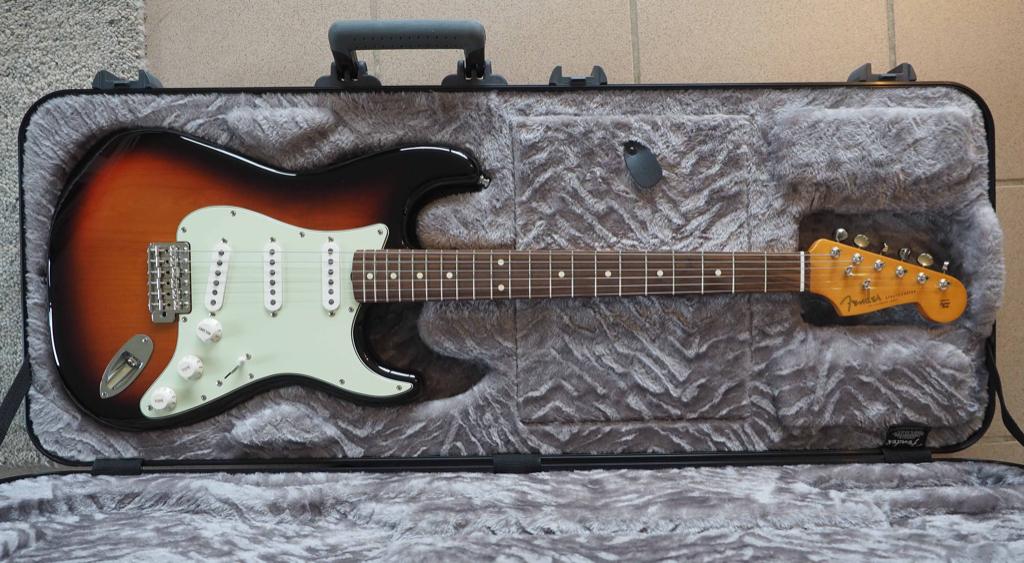 Fender Stratocaster, Muziek en Instrumenten, Ophalen, Zo goed als nieuw, Solid body, Fender