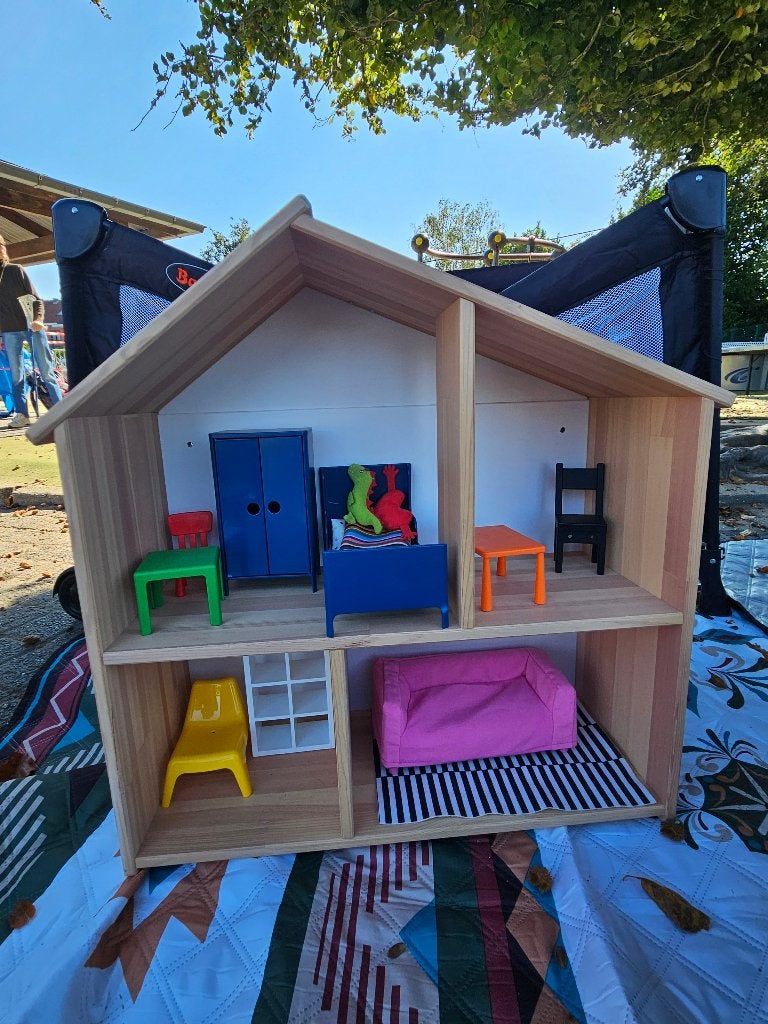 Maison de poupée en bois Flisat, Enfants & Bébés, Enlèvement, Comme neuf, Maison de poupées