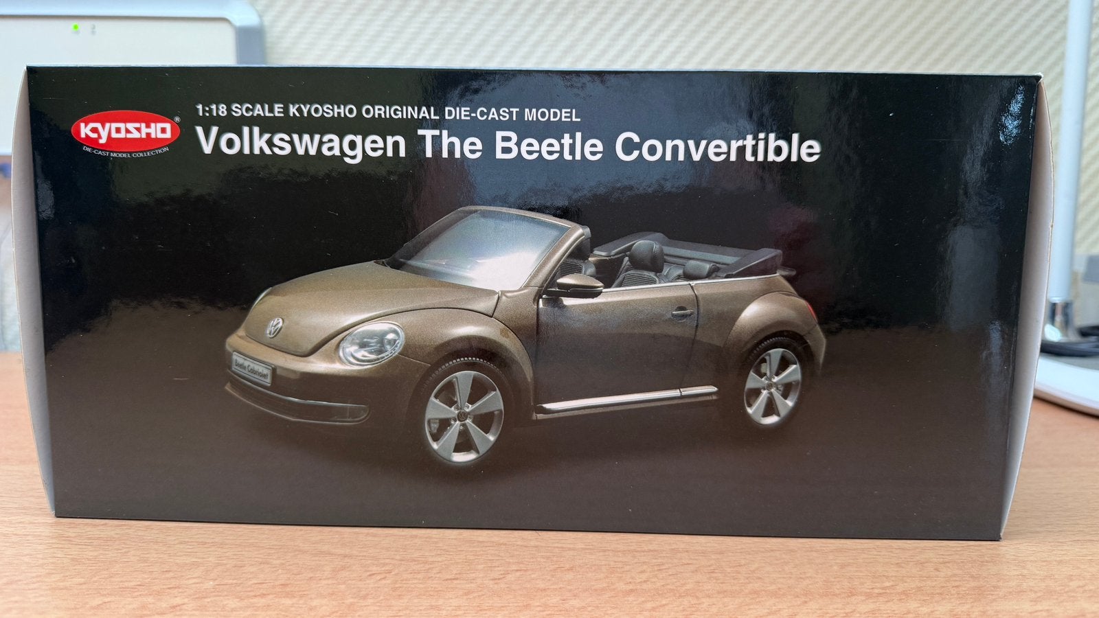KYOSHO convertible new beetle 1:18 NIEUW, Verzamelen, Ophalen of Verzenden, Nieuw, Auto's