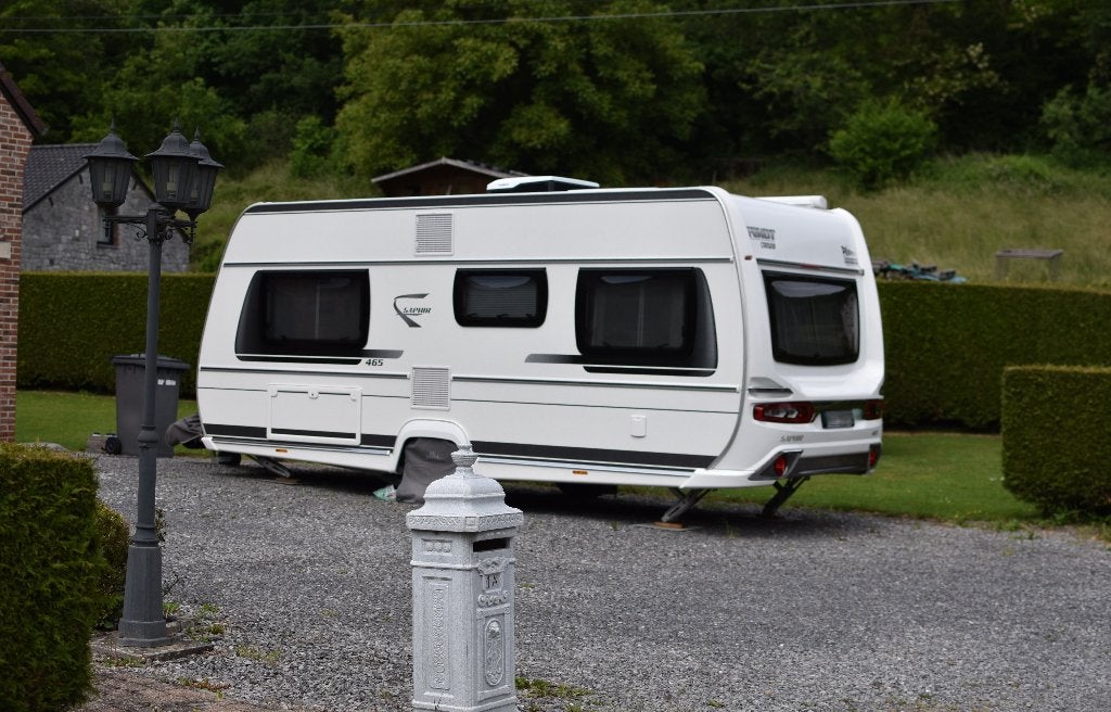 caravane Fendt Saphir 465 SFB 2021-état impeccable., Caravans en Kamperen, Caravans, Particulier, tot en met 4, 1250 - 1500 kg