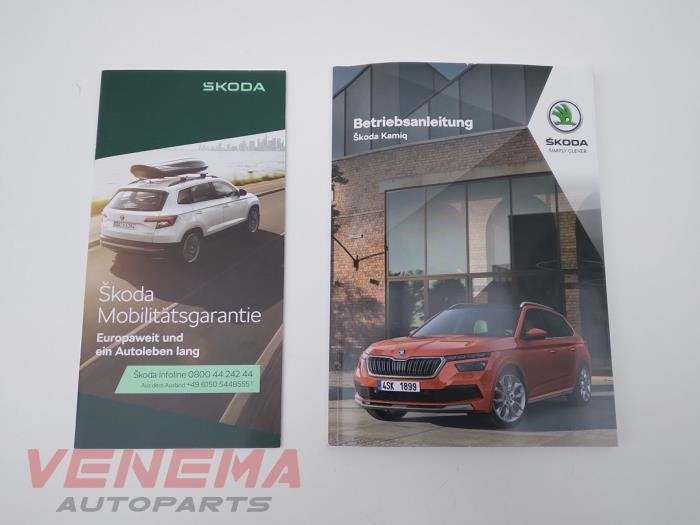 Instructie Boekje van een Skoda Kamiq, Gebruikt, -, -, Ophalen of Verzenden