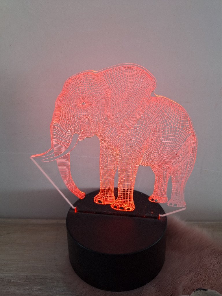 Led Night light 3D Olifant met 7 kleuren 10€, Kinderen en Baby's, Ophalen of Verzenden, Zo goed als nieuw, Draadloos, Lamp