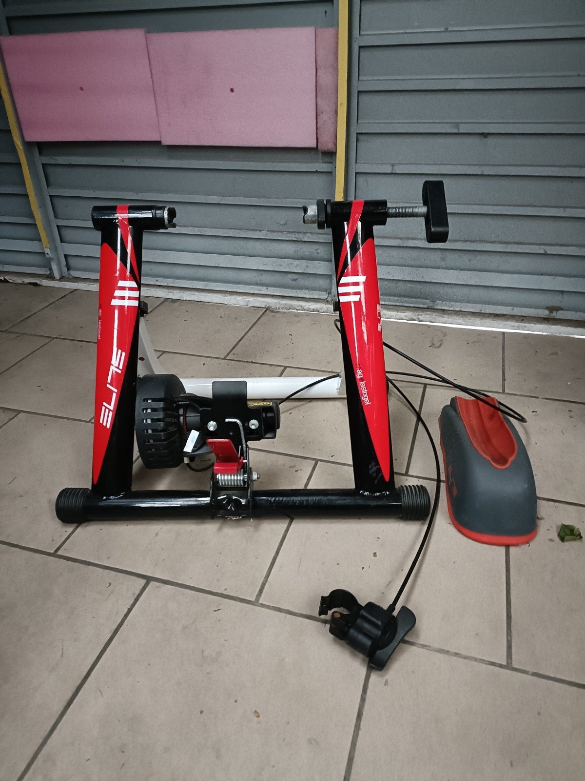 Vend home Trainer Elite, Enlèvement