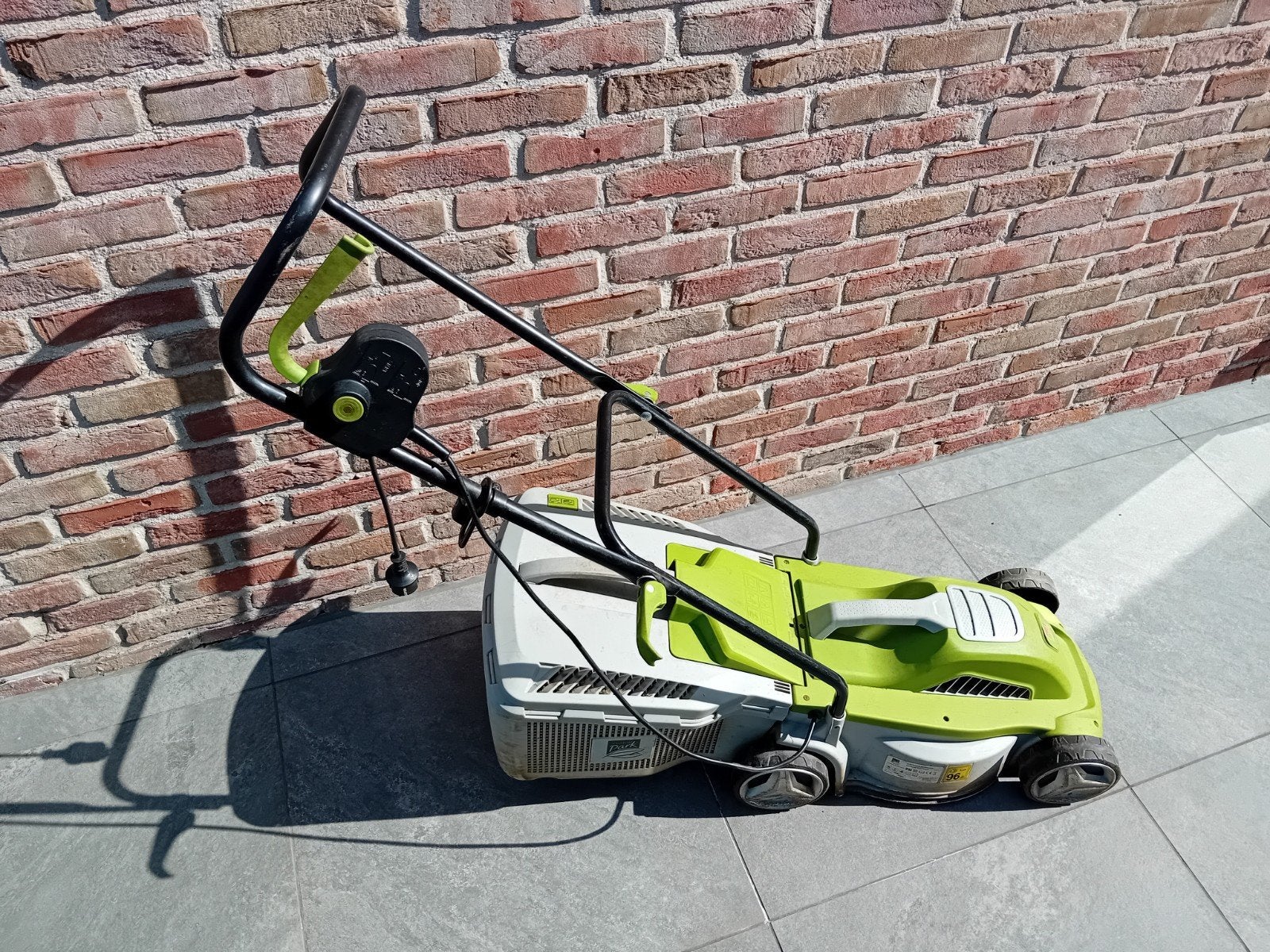 Elektrische grasmaaier, Ophalen, Gebruikt, Elektrische grasmaaier, Greenpark