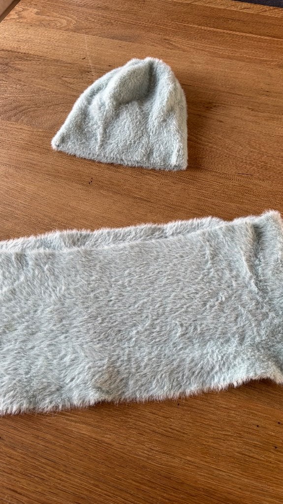 Set Filou muts en sjaal, Meisje, Ophalen of Verzenden, Zo goed als nieuw, 122 t/m 128