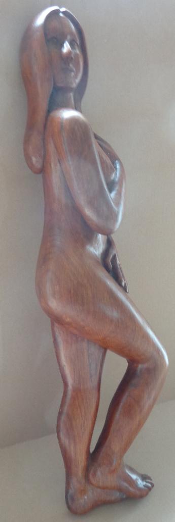 MONOGRAM V.A. / NAAKTE VROUW / HOUTEN SCULPTUUR / H=71cm, Statue, Bois, Patiné, Enlèvement