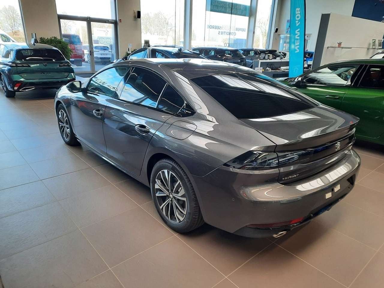 Peugeot 508 Allure Pack Hybride, 32 g/km, 0 min, 0 kg, https://public.car-pass.be/vhr/bf9f38dd-9a19-45ba-b1f8-2d49526d12fc