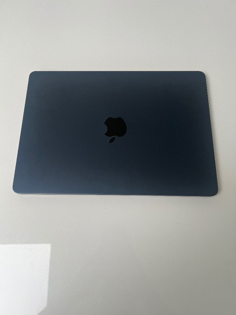 Macbook m4 donker blauw, Ophalen, 256 GB, 13 inch, Zo goed als nieuw