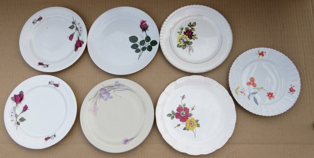 7 verschillende borden met bloemen - vintage / retro, Gebruikt, Overige merken, Vintage, Ophalen of Verzenden