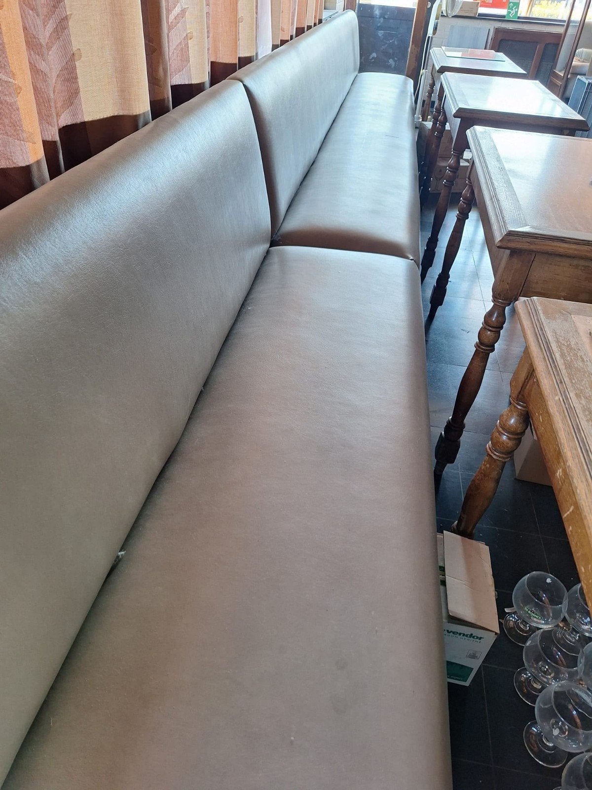 banken, stoelen en tafels horeca, Ophalen, Gebruikt, Meubilair
