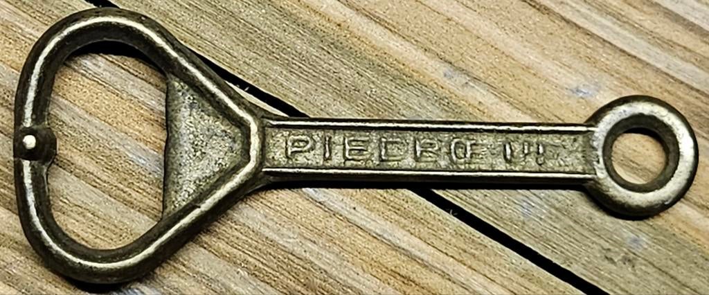Piedboeuf vintage flesopener
Dit is een zeldzame, Ophalen of Verzenden, Flesopener