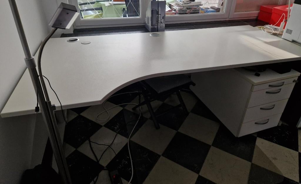 Professioneel Bureau wit, dringend weg wegens verhuis, Ophalen, Gebruikt, Bureau