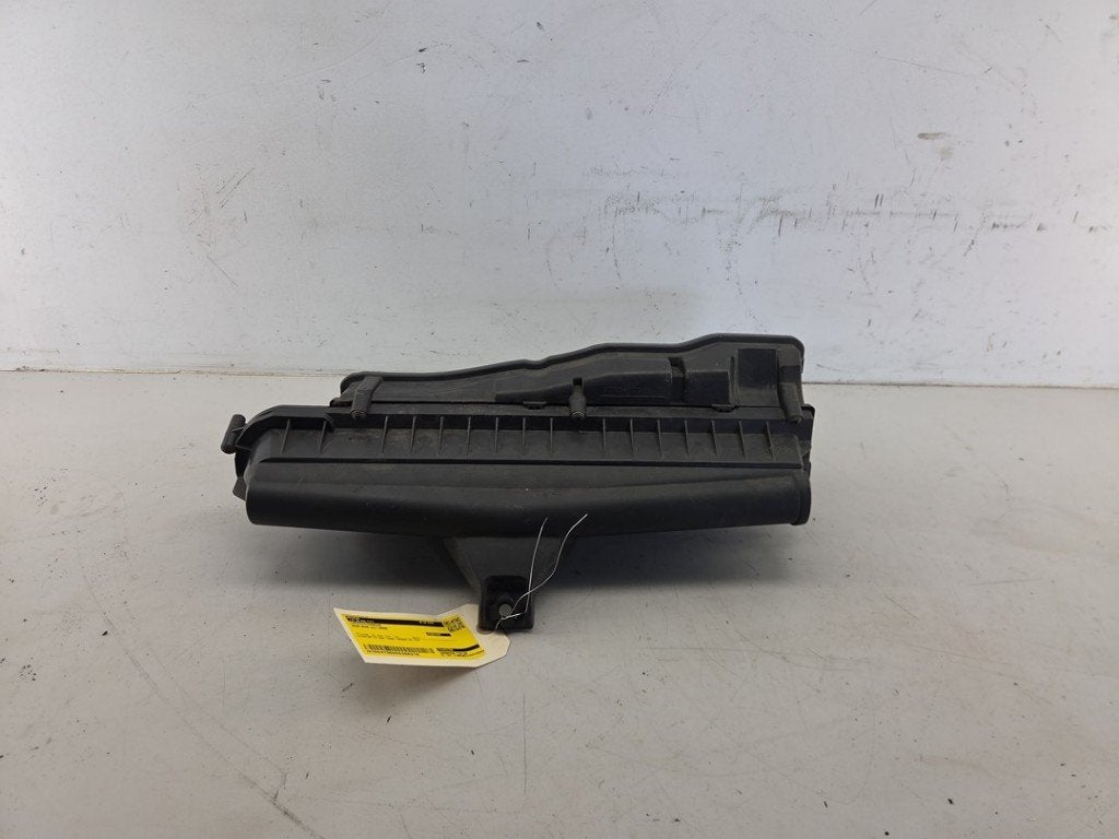 BOITIER FILTRE À AIR Mini (R56) (|753482280|13717565955|), Petuelring 130
80809  München, DE, Mini, Utilisé, Minikundenbetreuung@mini.de
