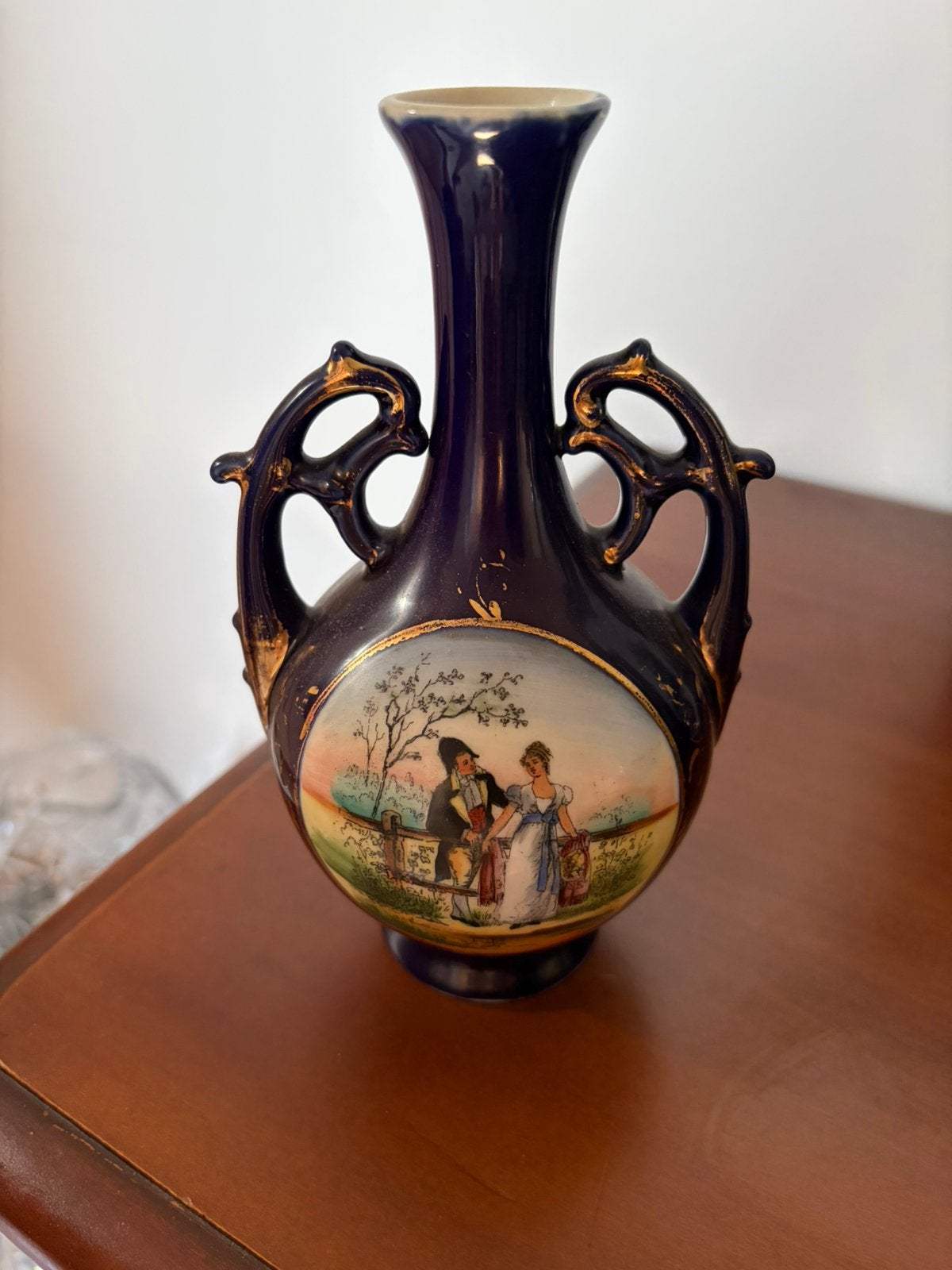 Vase, Enlèvement
