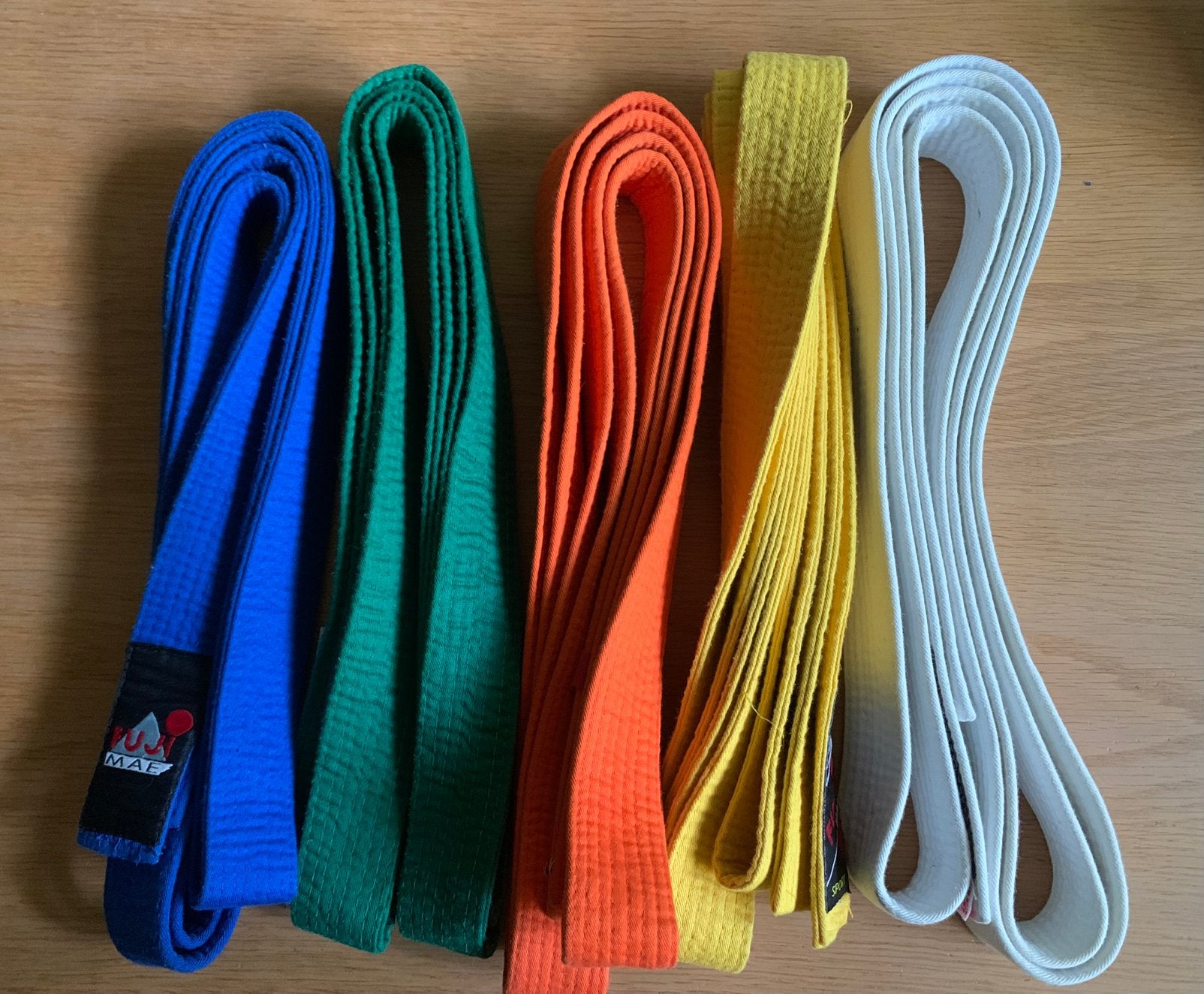 5 karategordels, Sport en Fitness, Vechtsporten en Zelfverdediging, Ophalen of Verzenden, Zo goed als nieuw