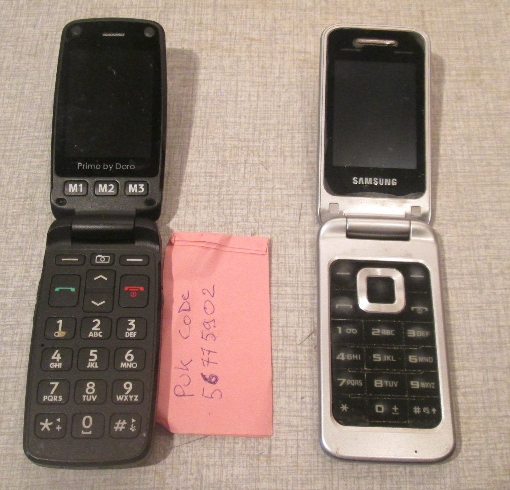 2 Retro Gsm's - Prima by Doro en Samsung, Telecommunicatie, Mobiele telefoons | Samsung, Ophalen of Verzenden, Gebruikt