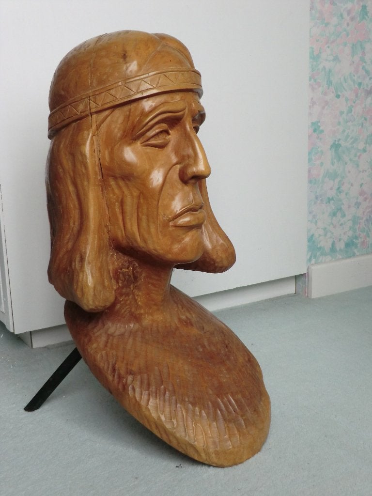 Houten sculptuur /Buste van een Indiaans/Indiaans opperhoofd, Ophalen, Hout, Buste, Bruin