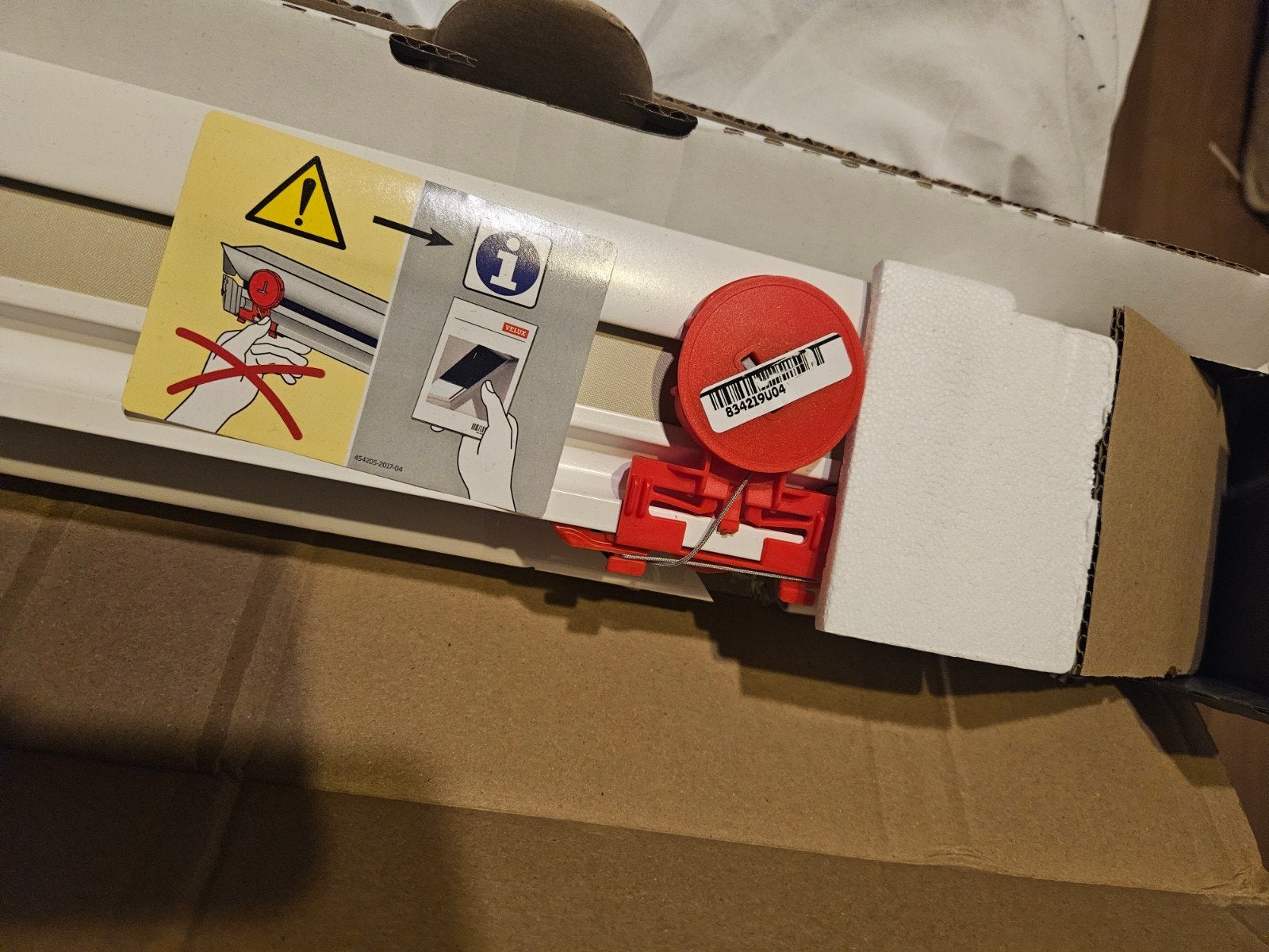 Velux rolgordijn u04 GGL witte profielen, Enlèvement