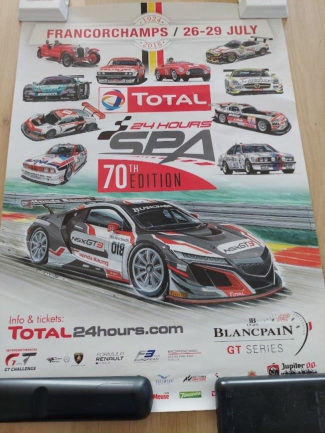 24 uur Francorchamps, Rechthoekig Staand, Ophalen of Verzenden, Zo goed als nieuw, Sport