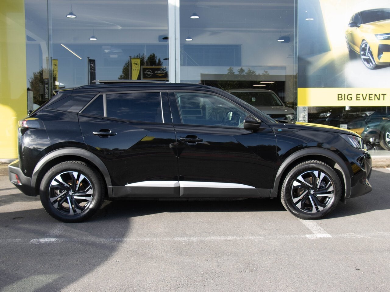 Peugeot 2008 ELECTRIC GT-LINE 50KWH |LEDER|CAMERA|NAVIGATIE, 0 kg, Automatique, 0 kg, Électrique