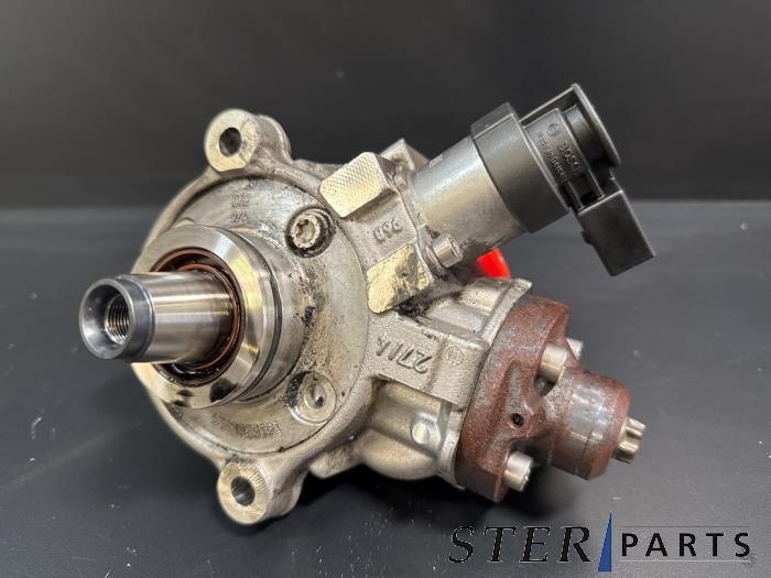 Pompe carburant mécanique d'un Mercedes Sprinter, Autos : Pièces & Accessoires, 3 mois de garantie, Utilisé, -, -