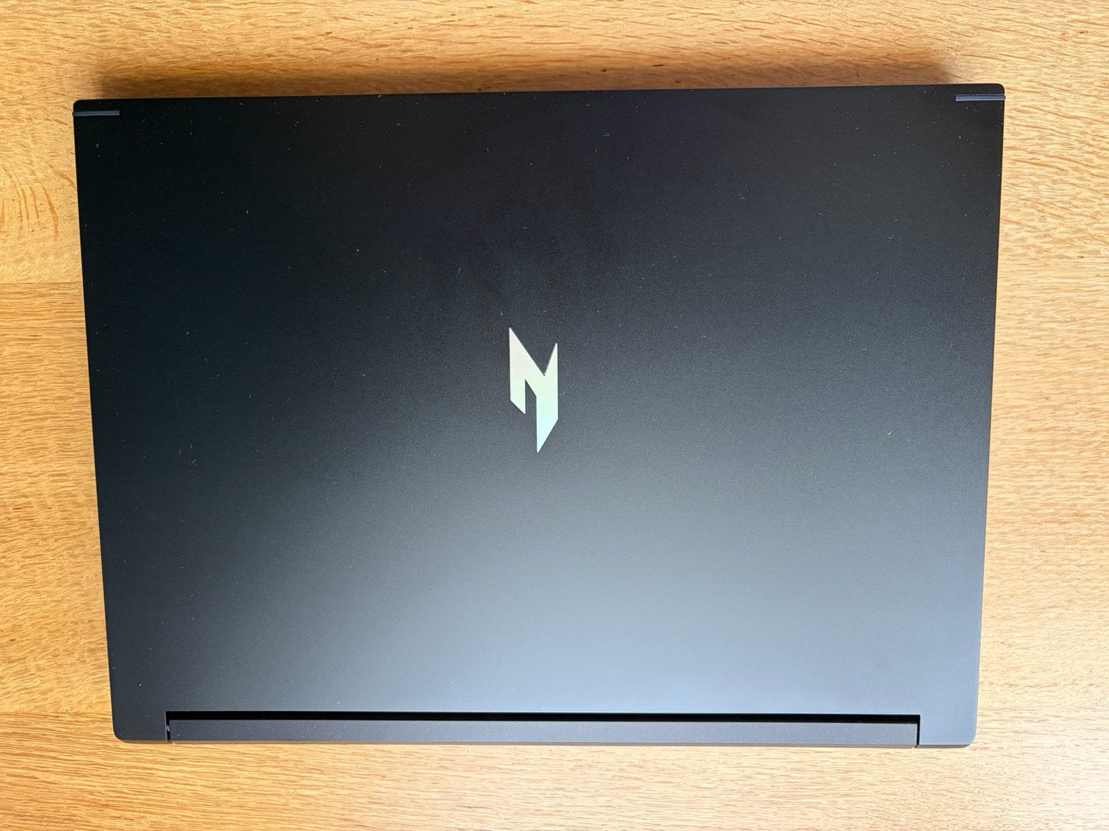 Laptop: Acer Nitro V 16S AI, 32 GB, 16 pouces, Comme neuf, Gaming