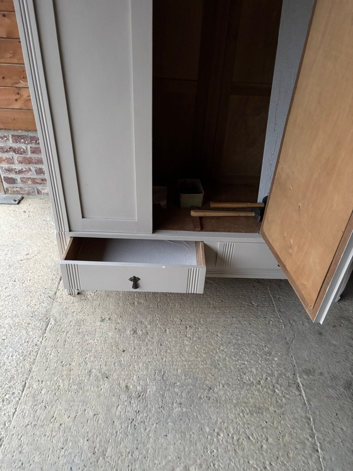 Kleerkast, Ophalen