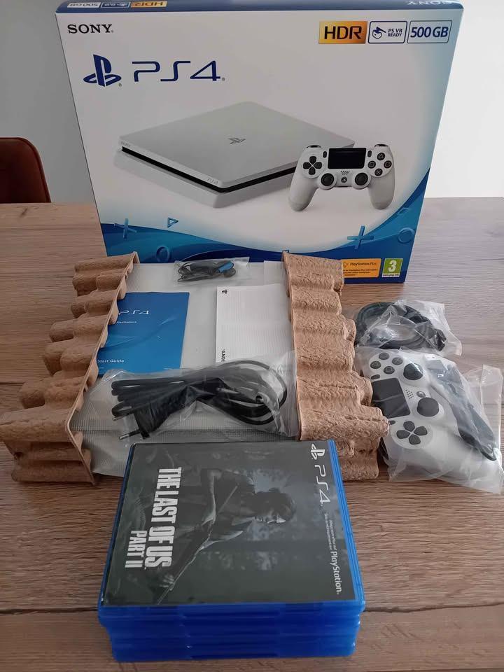 PS4 Blanche 500Go + 5 jeux COMME NEUVE, Consoles de jeu & Jeux vidéo, 500 GB, Enlèvement ou Envoi, Avec 1 manette, Comme neuf