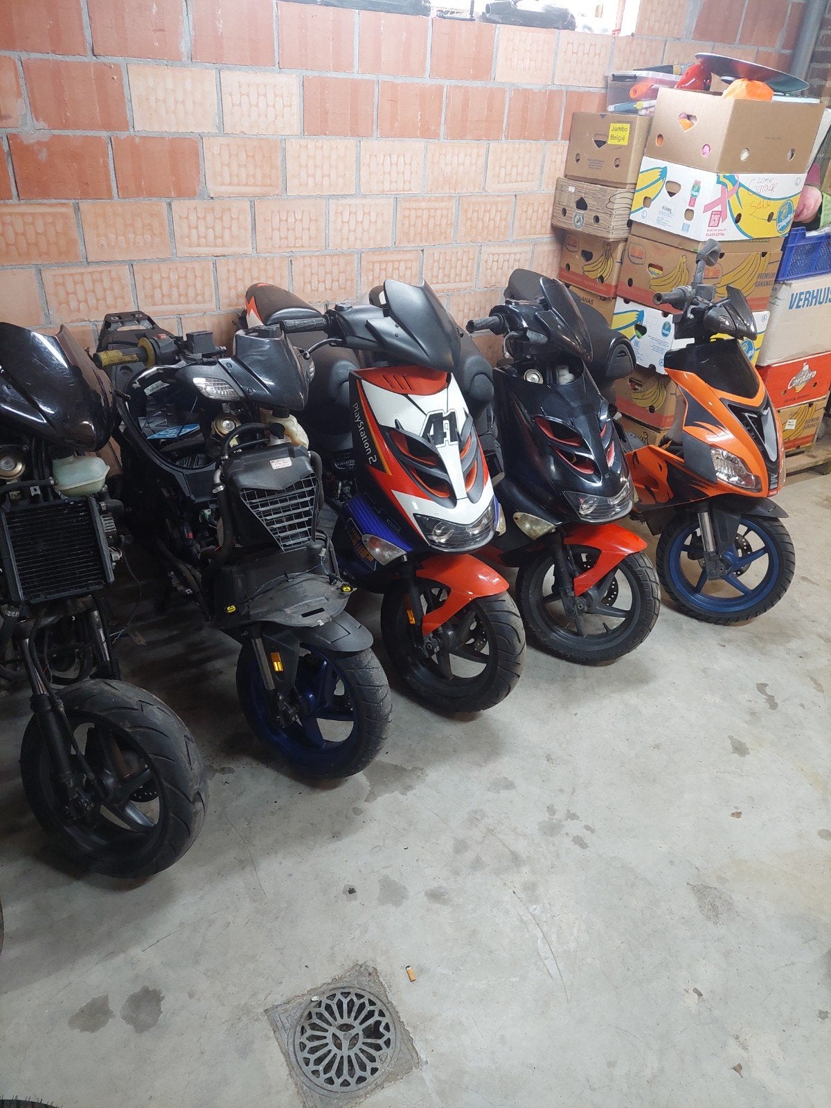 Aprilia sr alle onderdelen en factory, Fietsen en Brommers, Brommeronderdelen | Algemeen, Ophalen