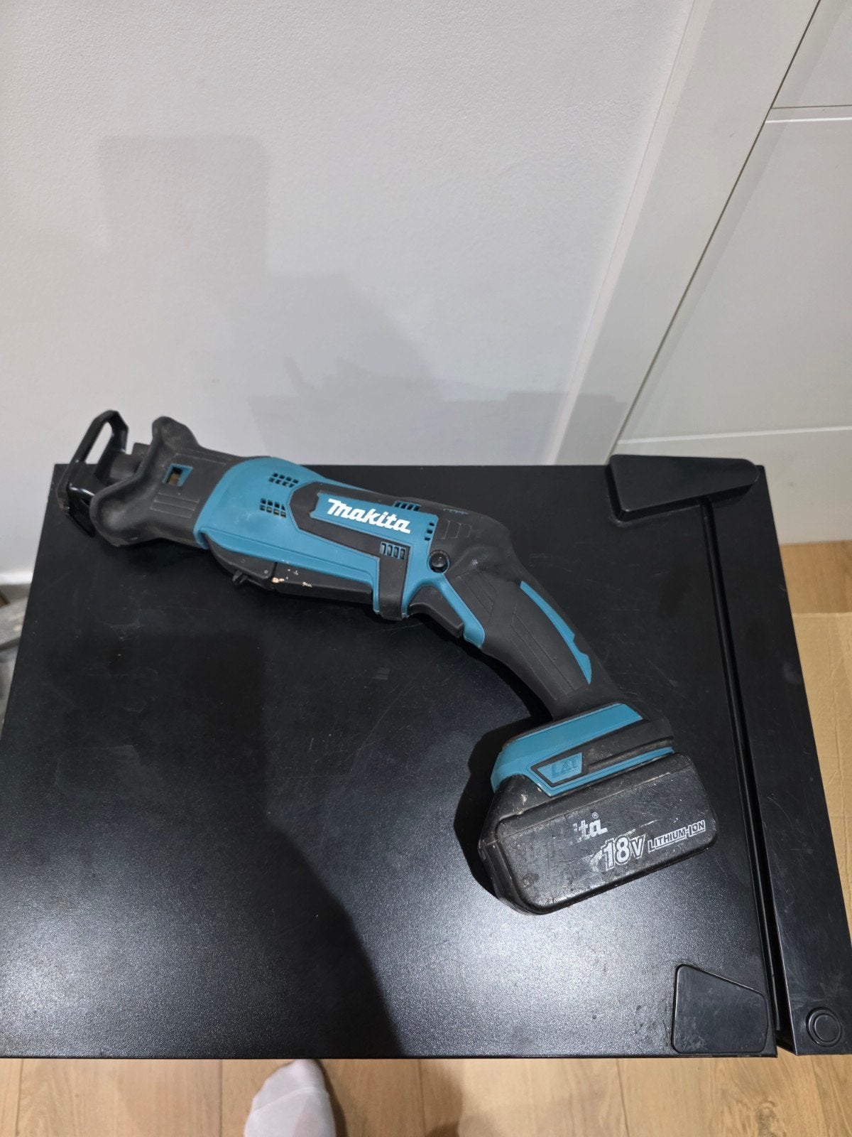 Makita reciprozaag, Doe-het-zelf en Bouw, Gereedschap | Boormachines, Ophalen, Zo goed als nieuw