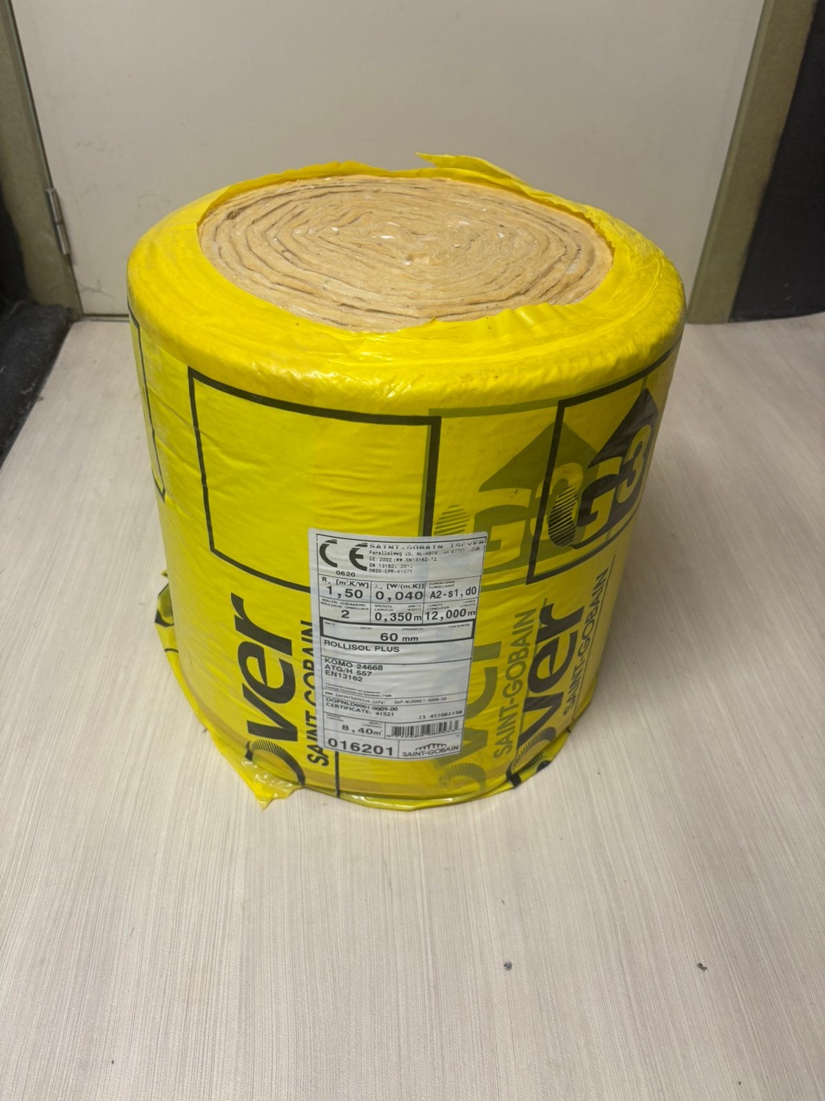 Saint-Gobain Isover Rollisol Plus glaswol 60 mm – 8,4 m², Doe-het-zelf en Bouw, Isolatie en Afdichting, Ophalen, Zo goed als nieuw