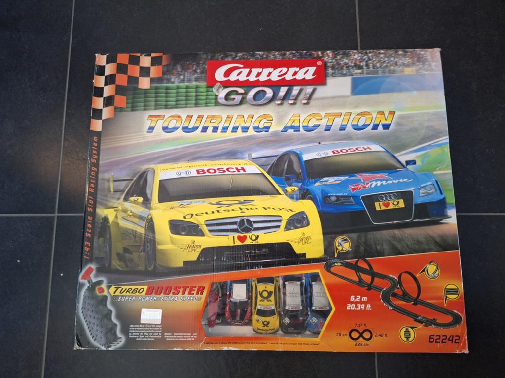 Carrera Go Touring Action + 4 extra auto's (volledig), Enfants & Bébés, Jouets | Circuits, Électrique, Enlèvement ou Envoi, Carrera