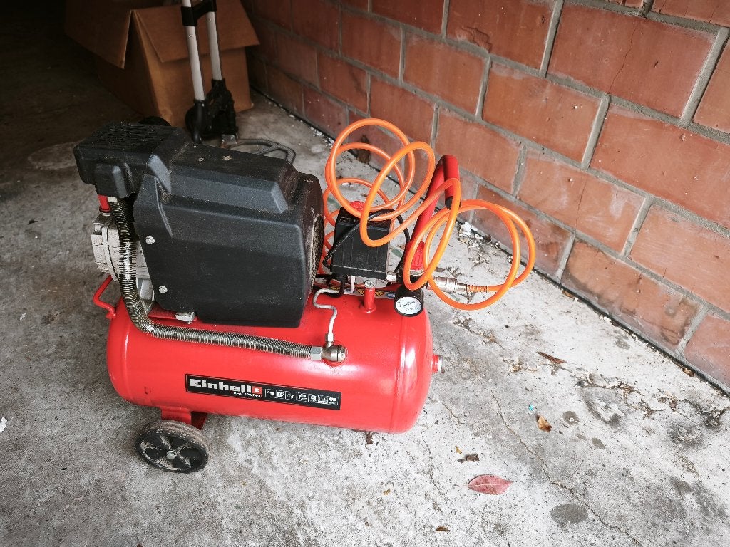 Luchtcompressor, Doe-het-zelf en Bouw, Ophalen, Mobiel, Gebruikt, 6 tot 10 bar