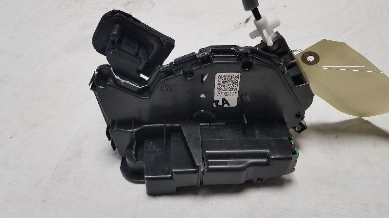 SERRURE DE PORTE RODS ARRIÈRE DROIT Tiguan (AD1), Utilisé, Volkswagen