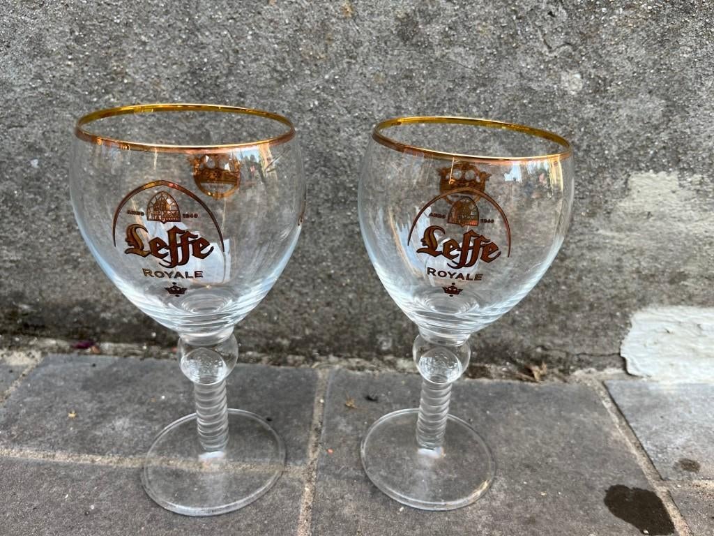 2 verres à bière LEFFE Royale - 33 cl, Collections, Marques de bière, Enlèvement ou Envoi, Leffe