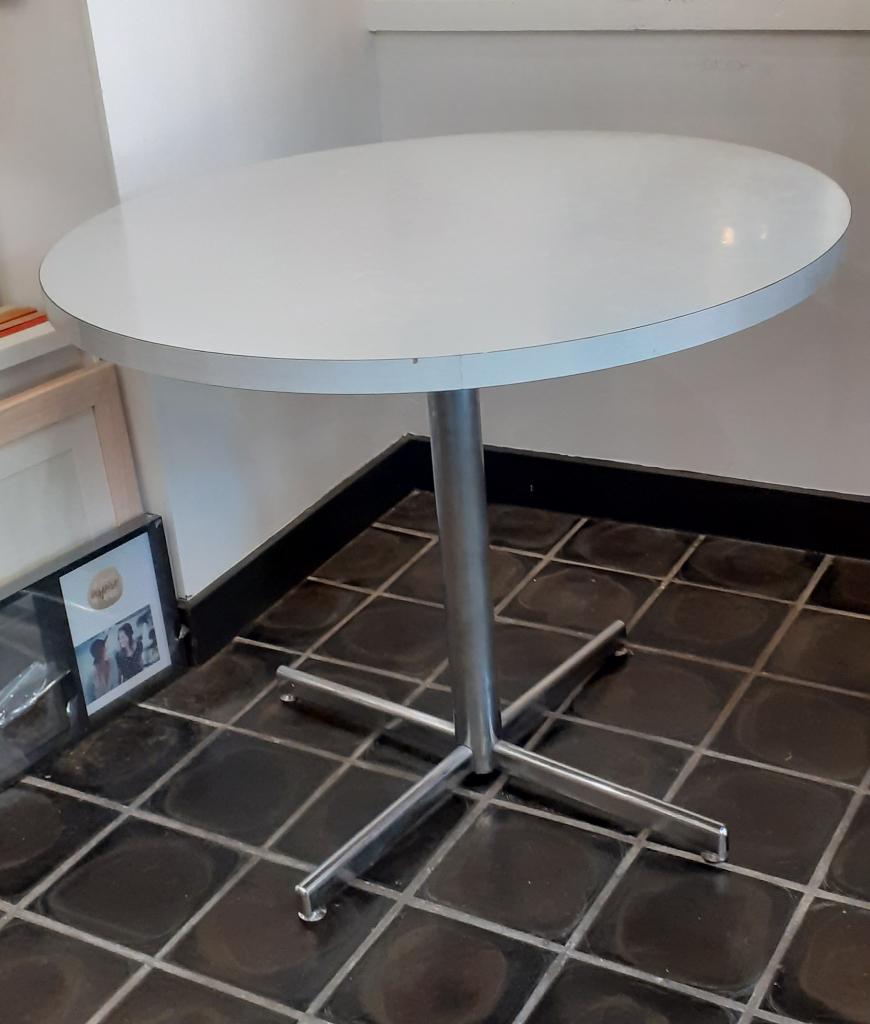 Table de cuisine stratifiée gris clair, Maison & Meubles, Enlèvement, Utilisé, Gris