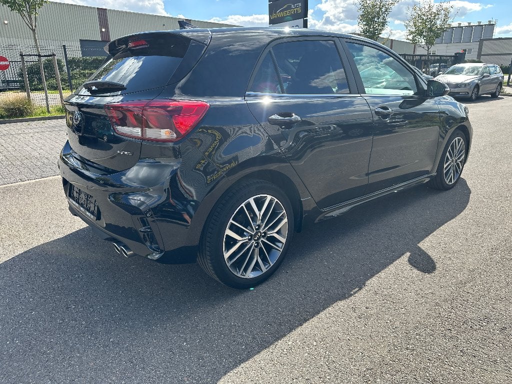 Kia Rio "GT-LINE", benzine, 100 pk, CARPLAY-ANDROID/ CAMERA, Voorwielaandrijving, Euro 6, Leder en Stof, Zwart