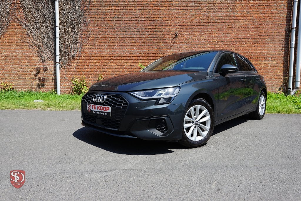 Audi A3 Led*Navi*Carplay*, Auto's, Audi, 4 deurs, Leder, Bedrijf, Dealer onderhouden