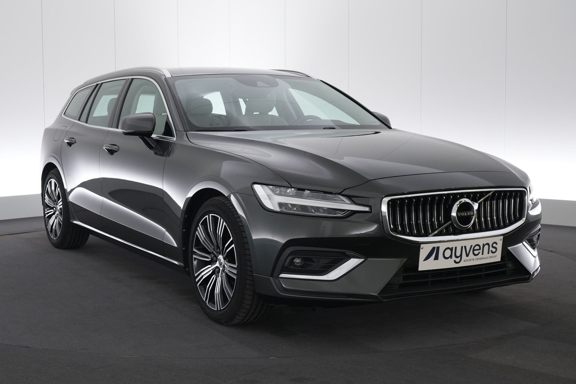 (1XPD275) VOLVO V60, Autos, Cuir, Argent ou Gris, Achat, Euro 6